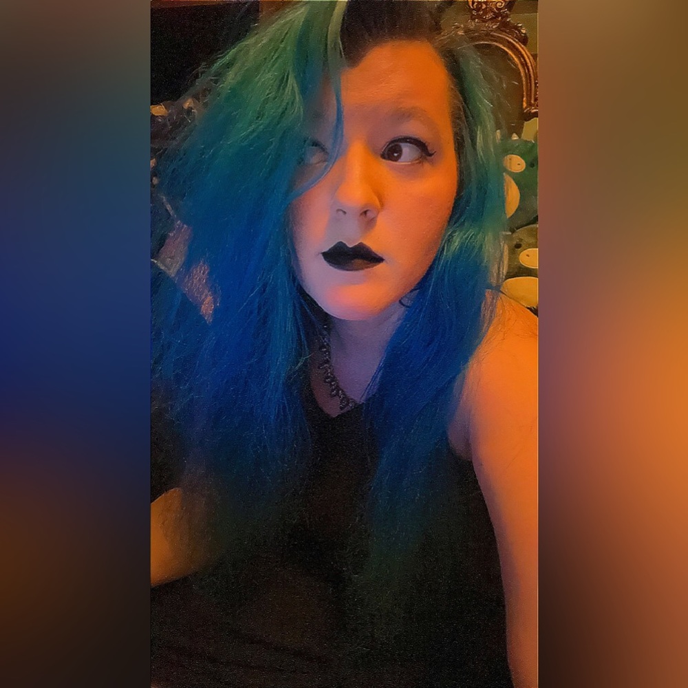 Meet your Posher, Ambelina